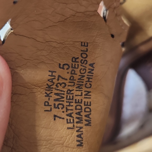 7.5 Lucky Brand Shoes - Picture 4 of 5